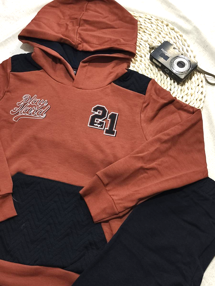 Conjunto Ioluigi play hard