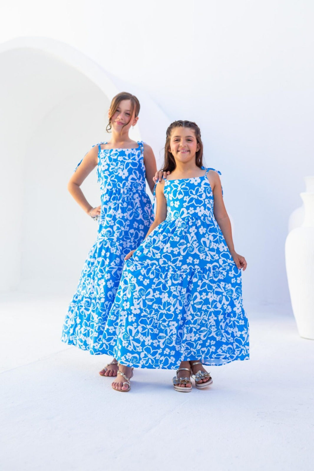 Vestido Longo Menina - Azul com Flores Brancas