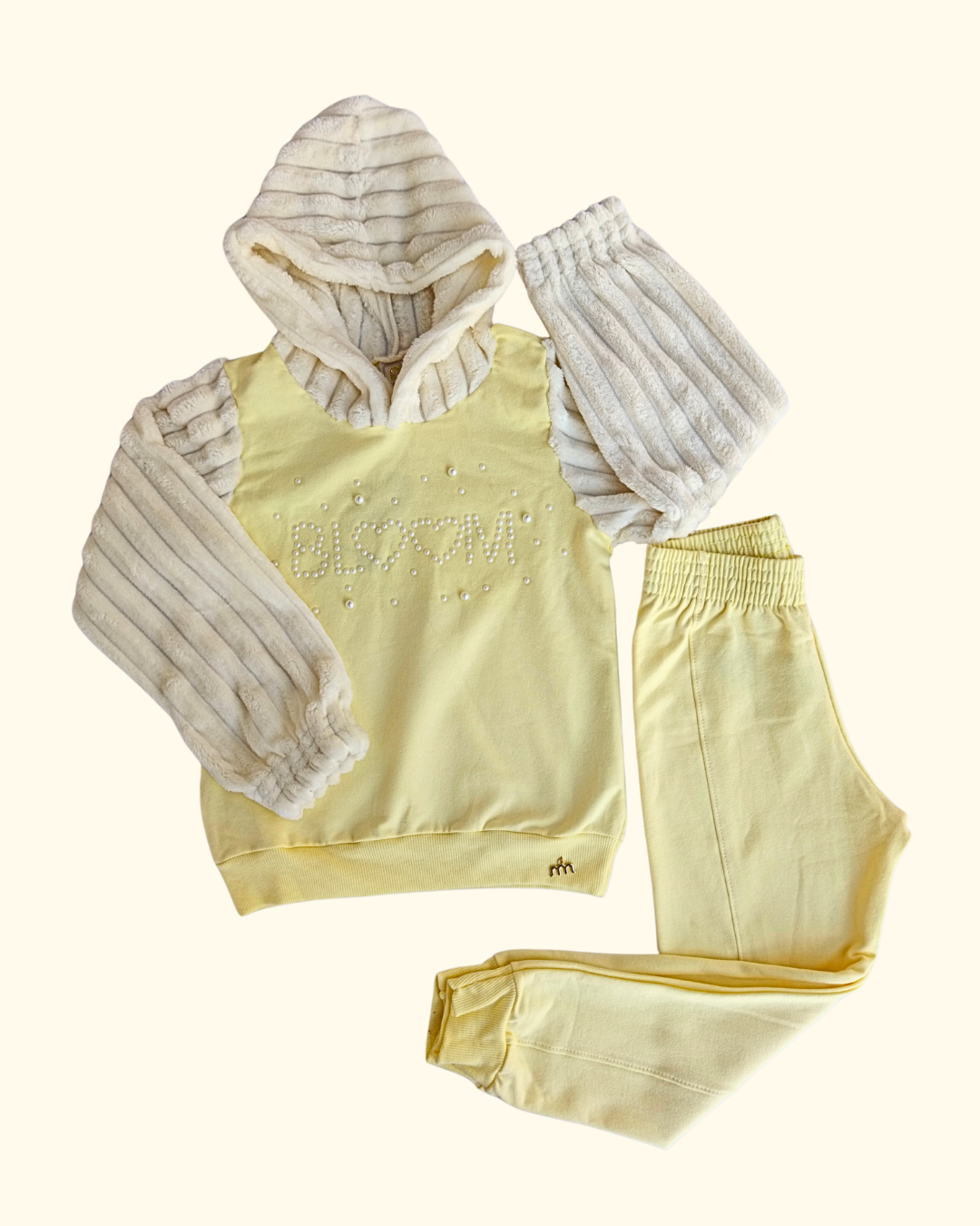 Conjunto Milli&Nina amarelo manteiga