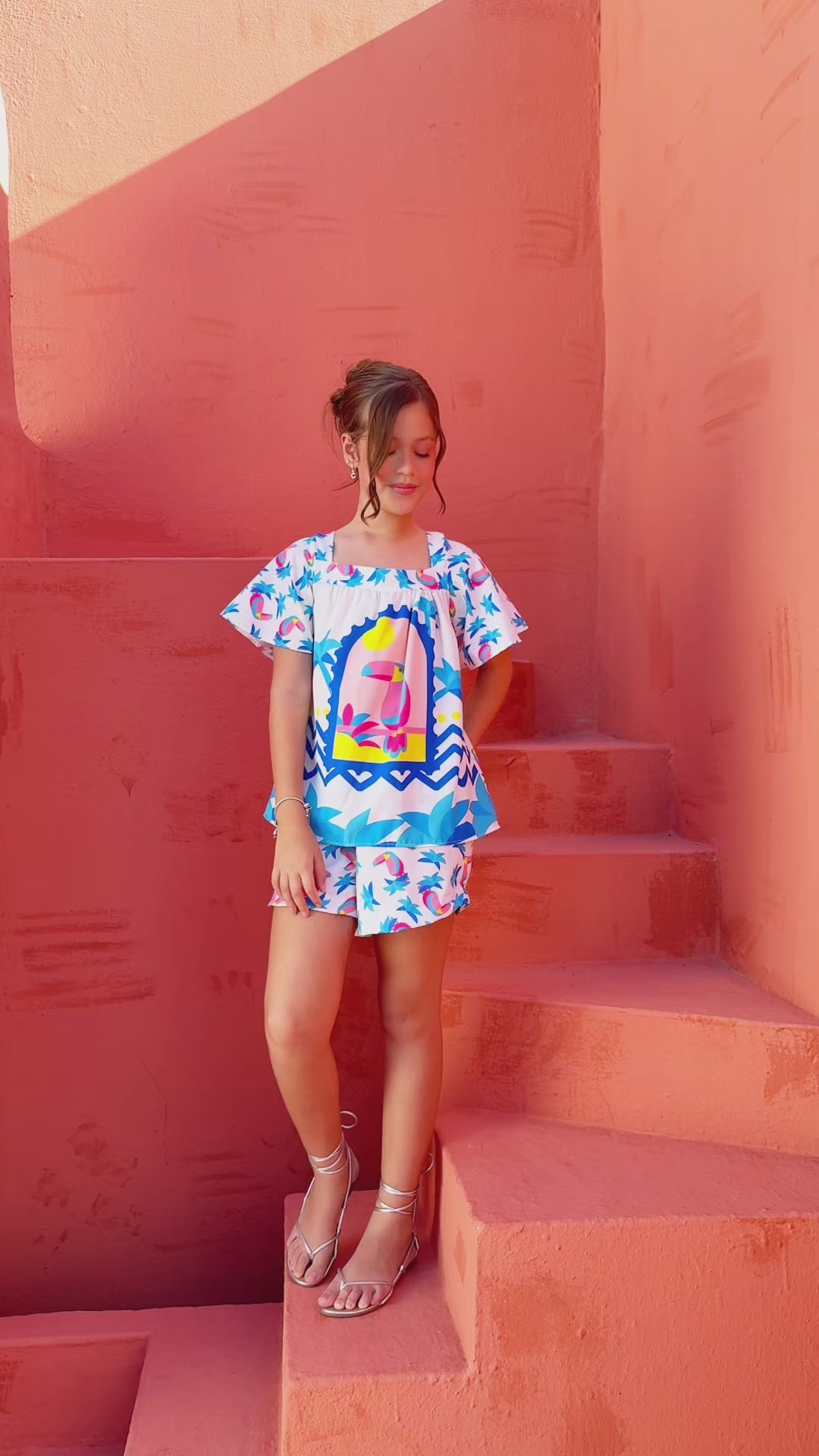 Conjunto Bata e Shorts- Azul Estampa Tucanos